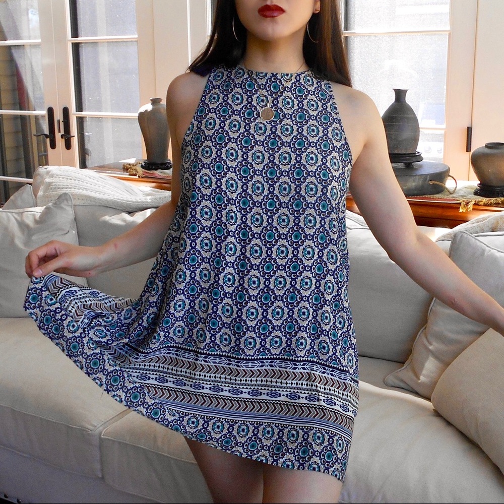 💙 Blue Green Patterned Flowy High Neck Dress ☺️